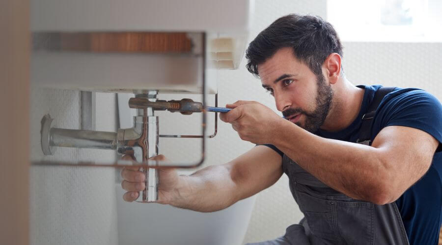 Local tankless water heater installation in Calhoun City, MS